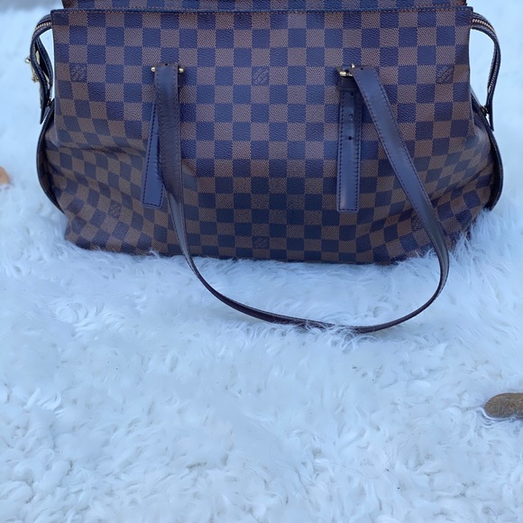 🚫SOLD🚫 Louis Vuitton Damier Ebene Chelsea - Picture 3 of 12